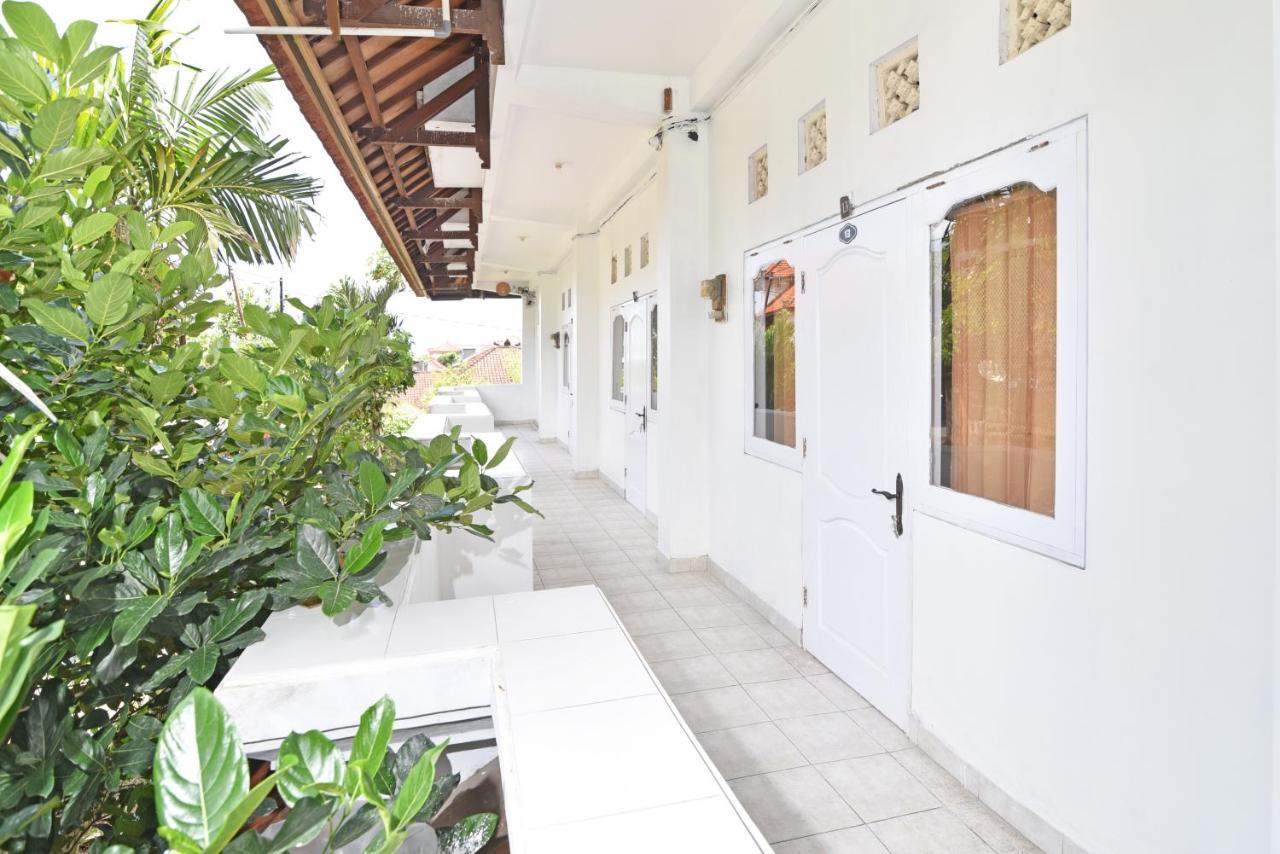 Reddoorz @ Jalan Gatot Subroto Denpasar Hotel Exterior photo