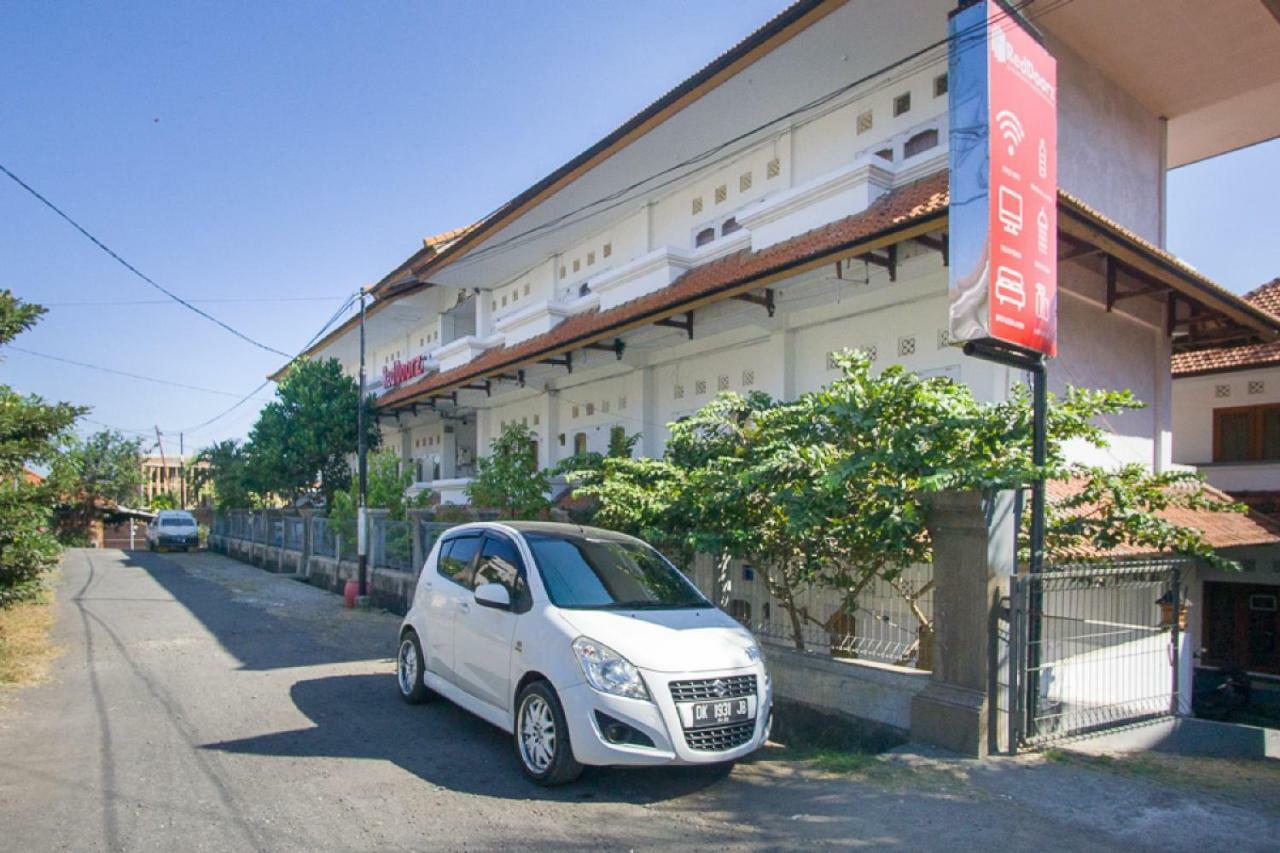 Reddoorz @ Jalan Gatot Subroto Denpasar Hotel Exterior photo